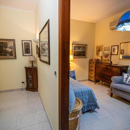 Апартаменты Courrier-House Ачи Костелло Экстерьер фото